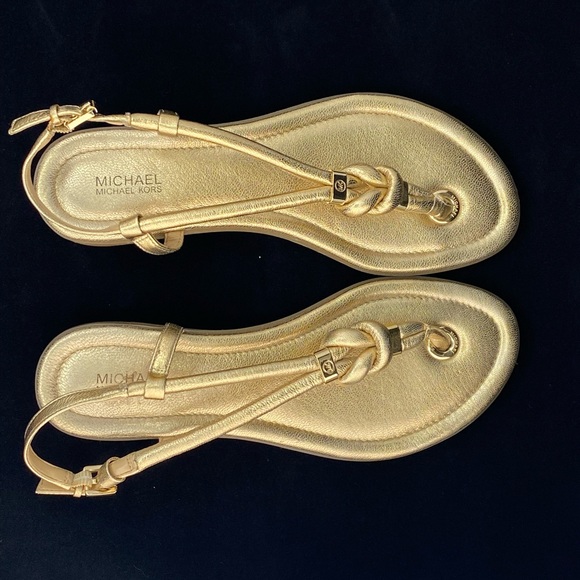 Beautiful MK gold Sandals - Picture 7 of 11